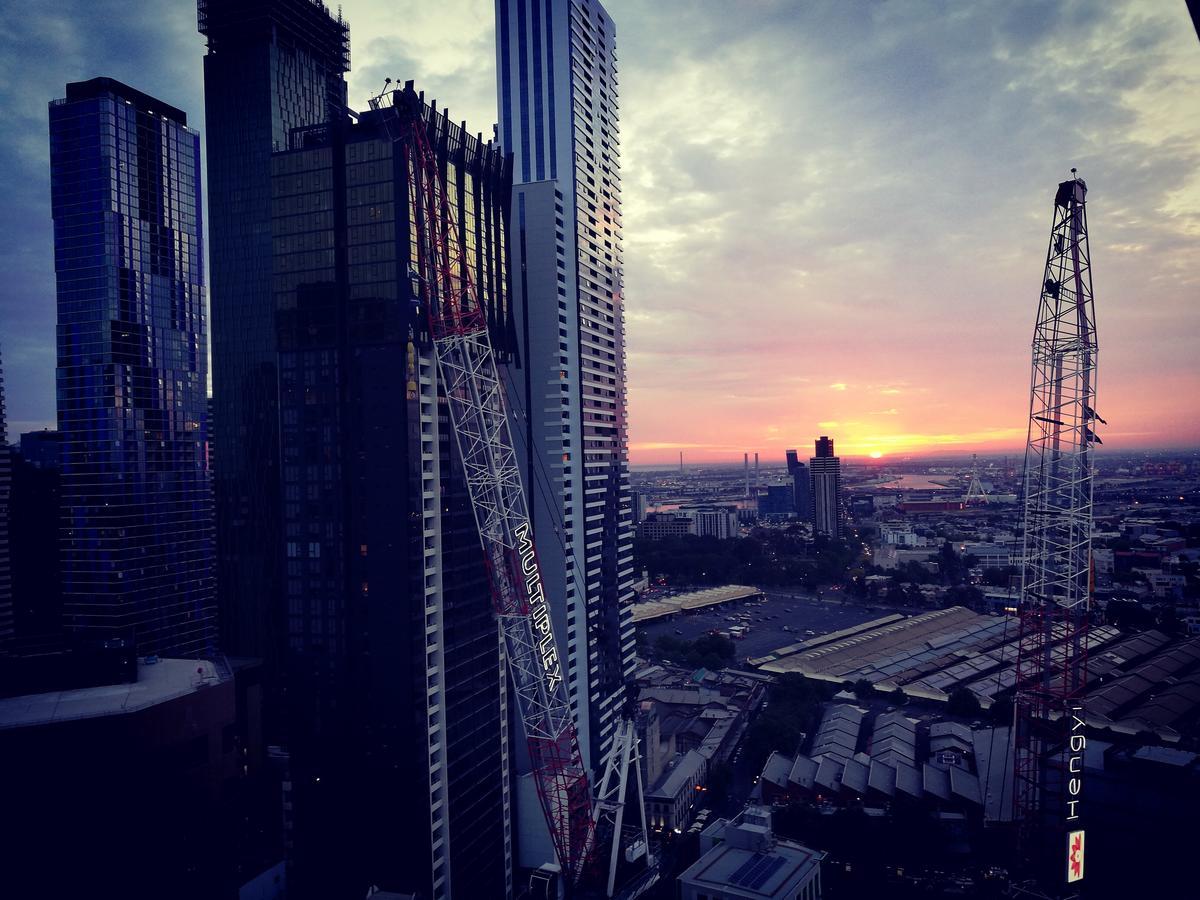 Hfn Heart Of Melbourne Cbd Apartment Екстериор снимка